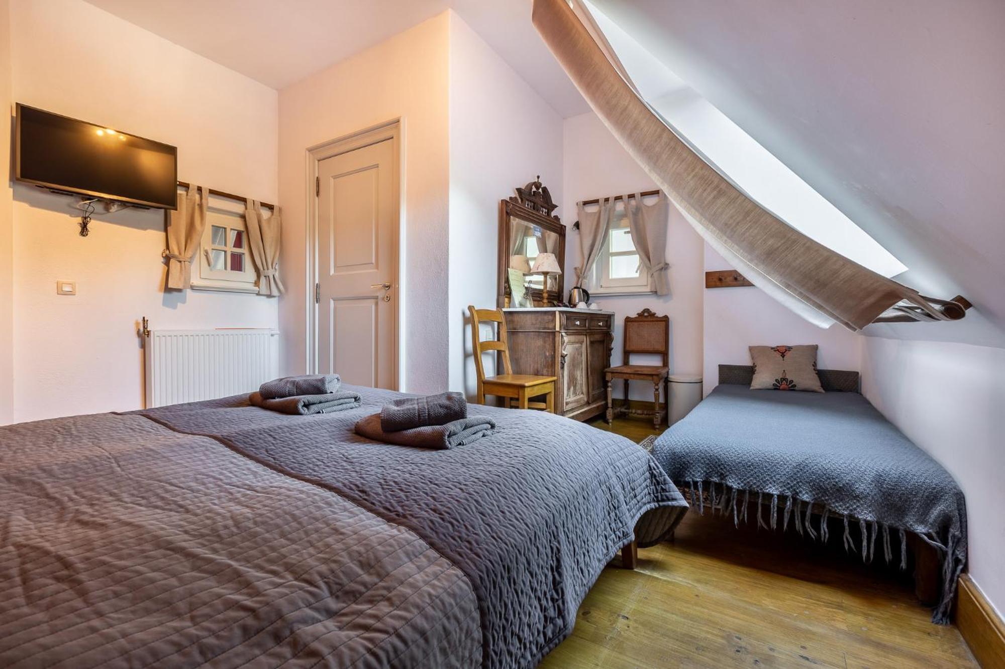 Gosciniec Pod Zajacem Bed and Breakfast Oleśnica Buitenkant foto