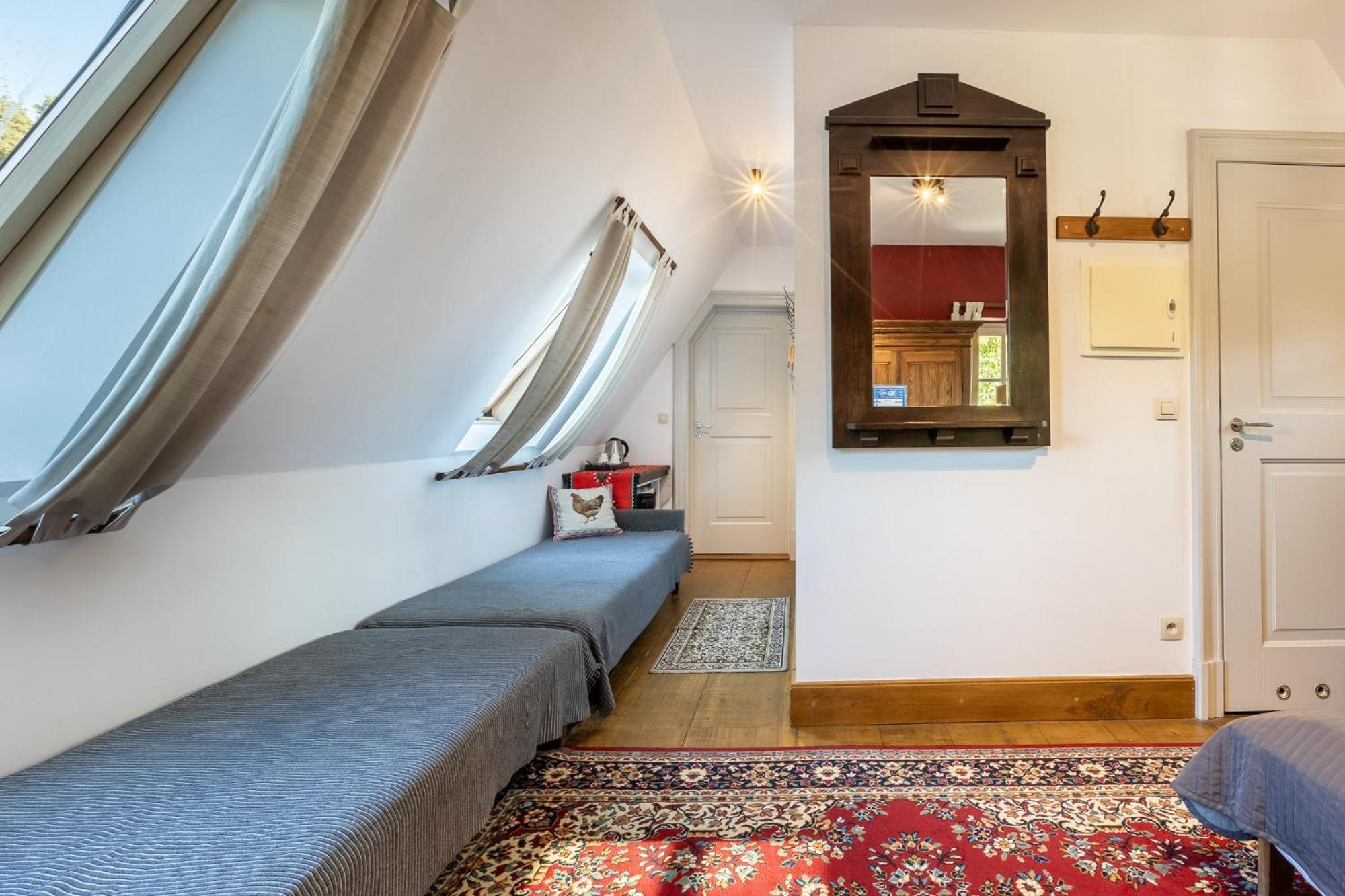 Gosciniec Pod Zajacem Bed and Breakfast Oleśnica Buitenkant foto