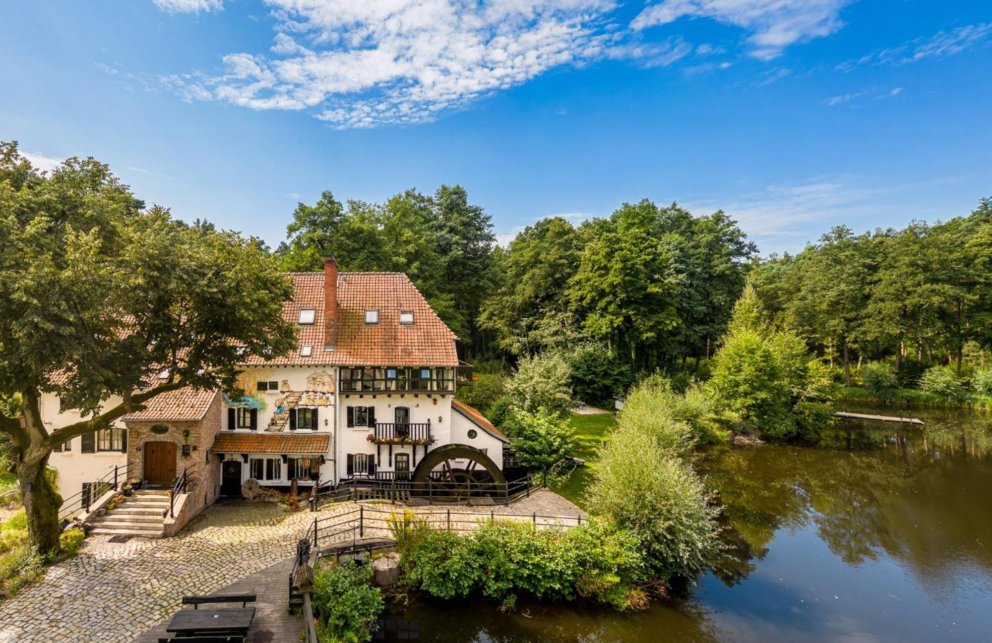 Gosciniec Pod Zajacem Bed and Breakfast Oleśnica Buitenkant foto